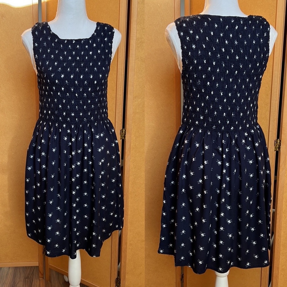 XS smocked bodice navy floral dress w/ pockets - 100% rayon
